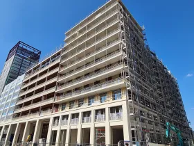 Habillage des façades Village Olympique — chantier